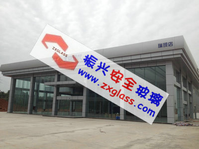成都市15mm钢化玻璃厂,汽车展厅吊挂式15mm钢化玻璃