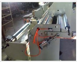  FJJ-1200P 型 高精度自动定长复卷机